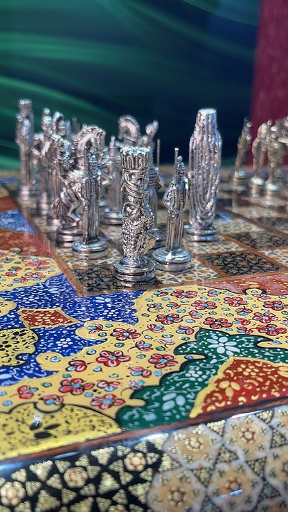طاولي صناعة يدويه بالكامل قطعه واحده مع جنود براص واحجار الطاولي واحده فقط الرجاء عدم الاحراج