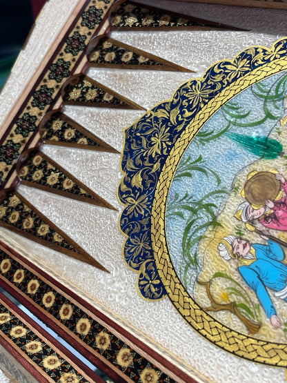 طاولي صناعة يدويه بالكامل قطعه واحده مع جنود براص واحجار الطاولي واحده فقط الرجاء عدم الاحراج