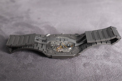 Bulgari Octo Finissimo - انحف ساعة بالعالم ماكينة سويسريو تيتانيون - القطعة الوحيدة بالعراق