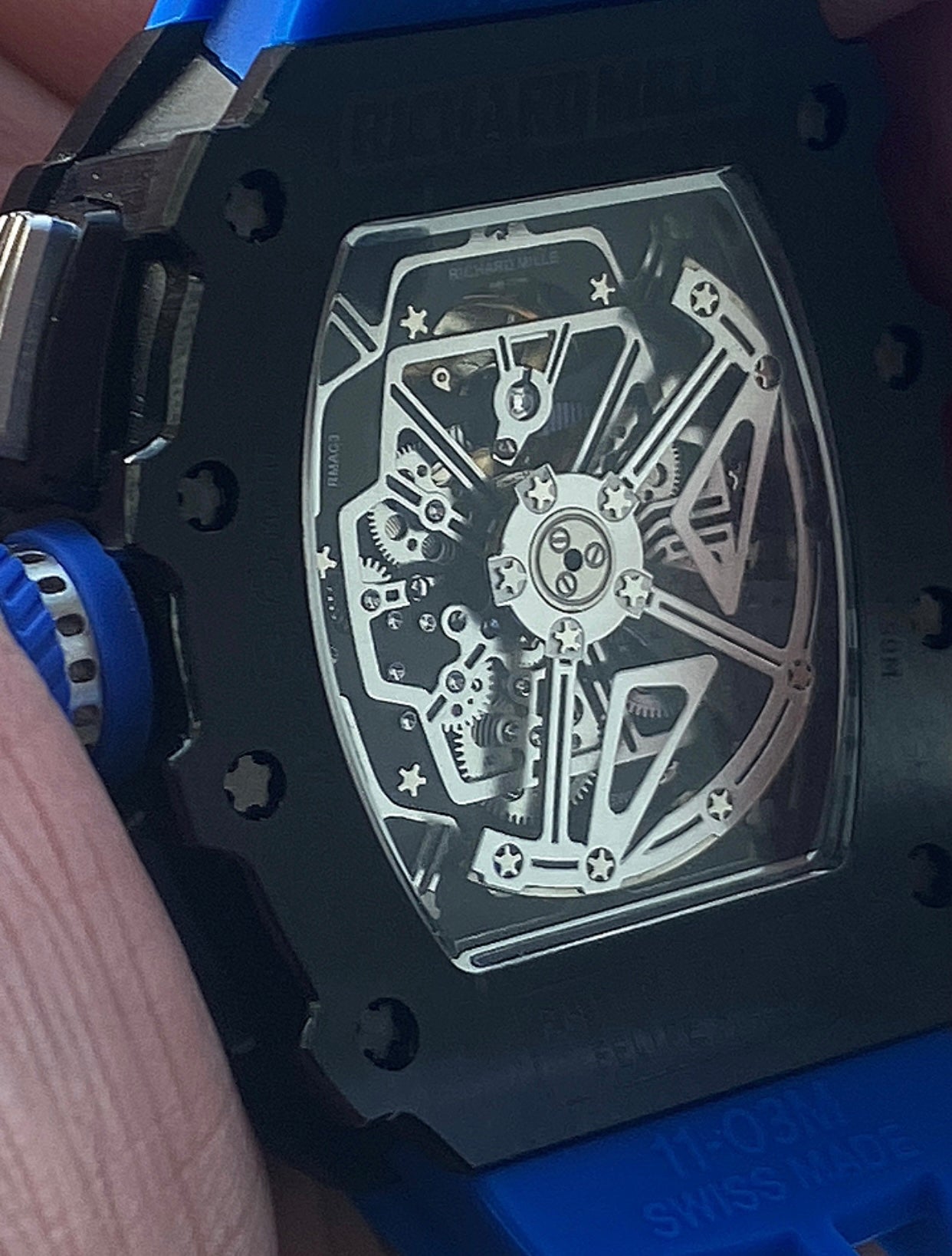 richard mille 11  السعر مليون و ٣٠٠ الف رفيال نادال
