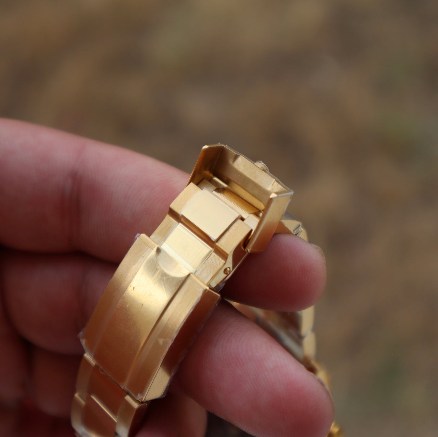 Rolex Daytona Green Ruby 40 mm  -قطعة كلين طبق الأصل ماكيمة سويسري طبق الأصل متوفر حبة واحدة في كل العراق