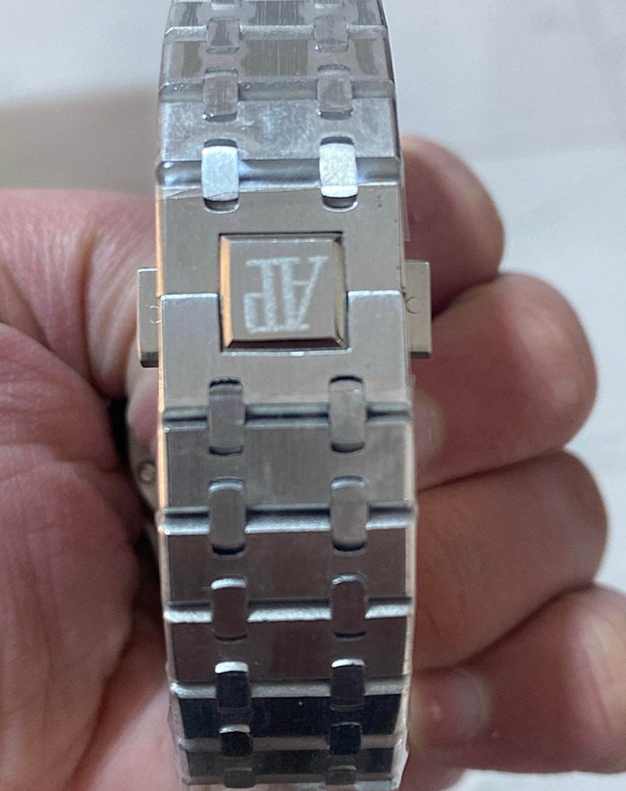 AP Royal Oak  titanium 41 mm (كلين تايتل)