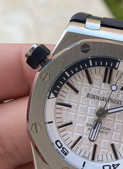 AP offshore  42 mm - اوف شور كلون طبق الأصل - قطعة واحدة ابيض و سلفر(AP 1)