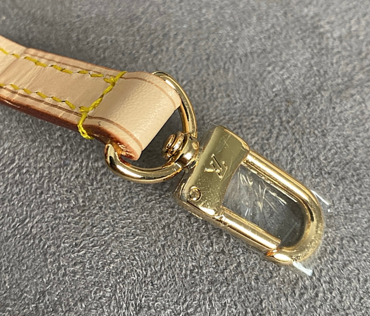 LV Monogram MulticolorLimted - الجنطة طبق الأصل لا تميز متوفر قطعة واحدة