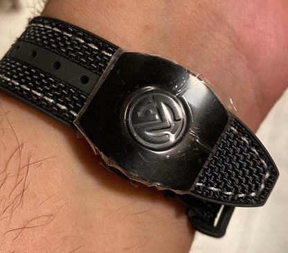 فرانك مولر كاربون فايبرركلين فينيشنج عالي جداً و تطابق في المكينة (صور الساعة الحقيقية مو من النت)