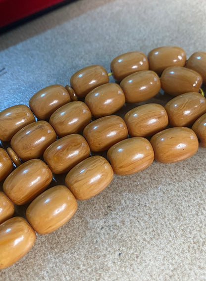 سبحة سندلوس حجر قديم اكثر من ٤٠ سنة s42  وارد قطري