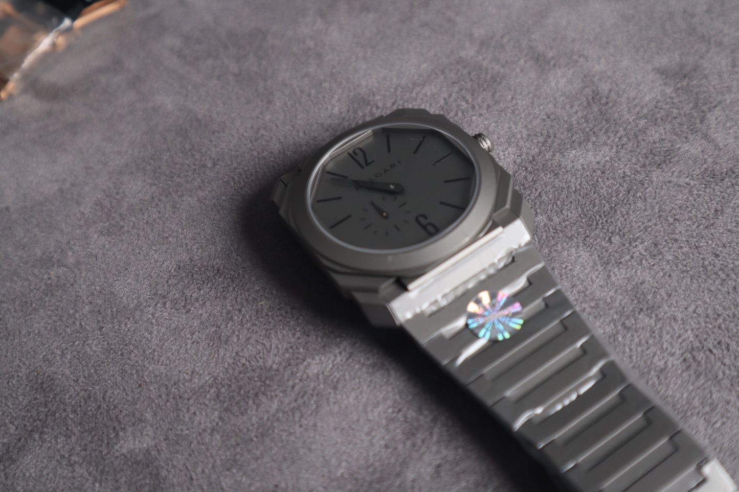 Bulgari Octo Finissimo - انحف ساعة بالعالم ماكينة سويسريو تيتانيون - القطعة الوحيدة بالعراق