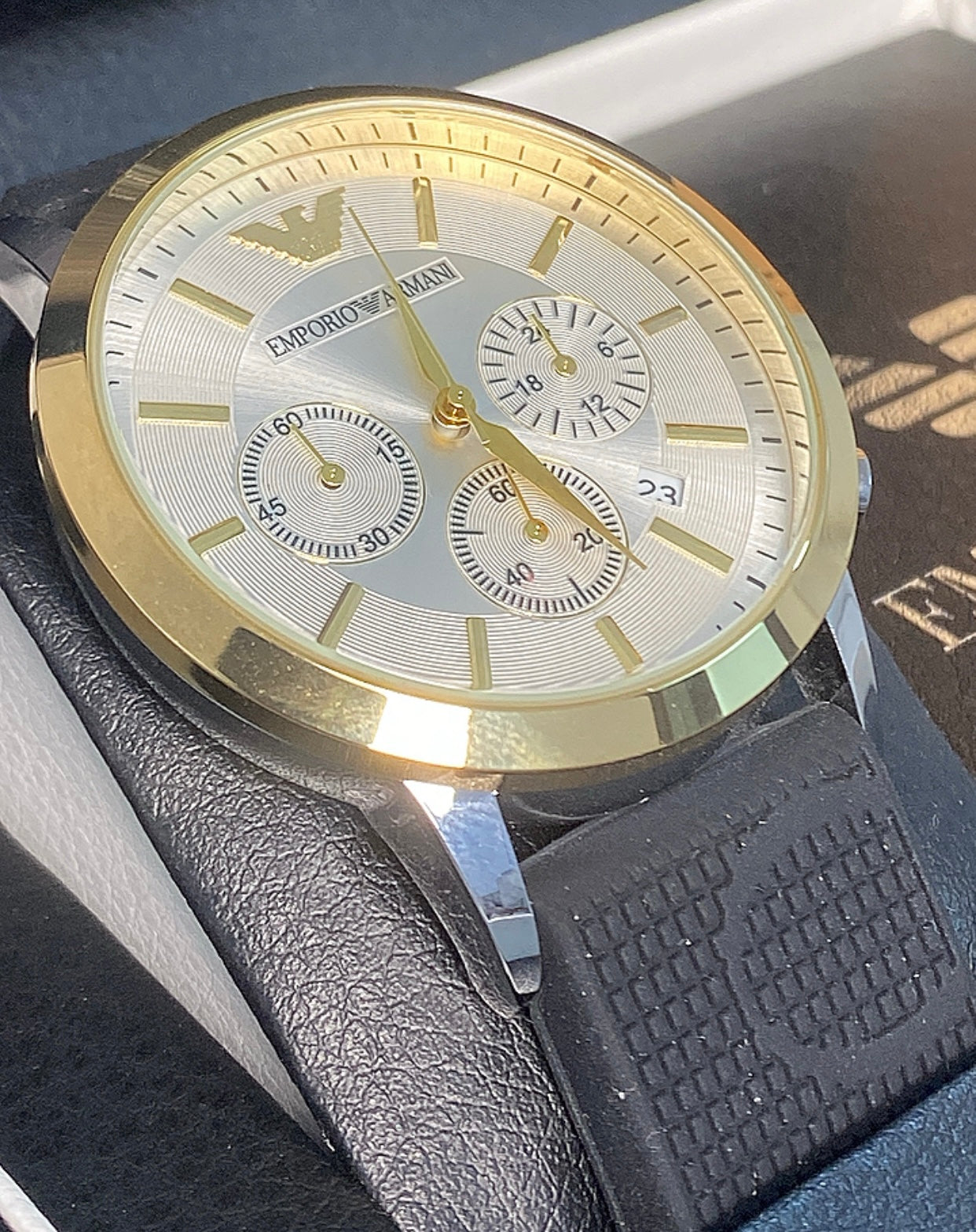 ساعة ارماني وارد امازون امريكا - متوفر خمس قطع فقط