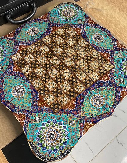 طاولي + شطرنج  زخرفة سوداء راقية صناعة يدوية - جنطة جلد فاخرة السعر بدون احجار شطرنج ٥٥٠ الف ومع احجار شطرنج ٦٥٠ الف