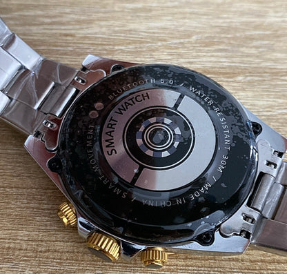 ساعة رجال الأعمال الدكية