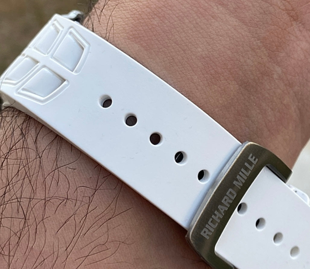 RM-21-02 Limited - حبة واحدة طبق الأصل ويا وقمها السلسلي المحدود