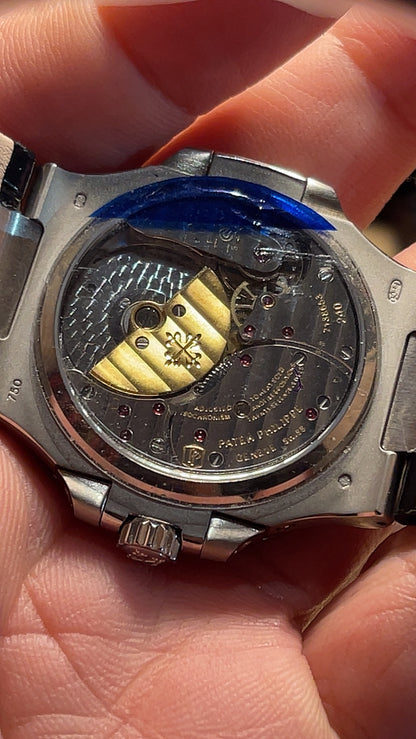 Patek philipe باتيك فيليب نوتلس جلد قطعه واحده
