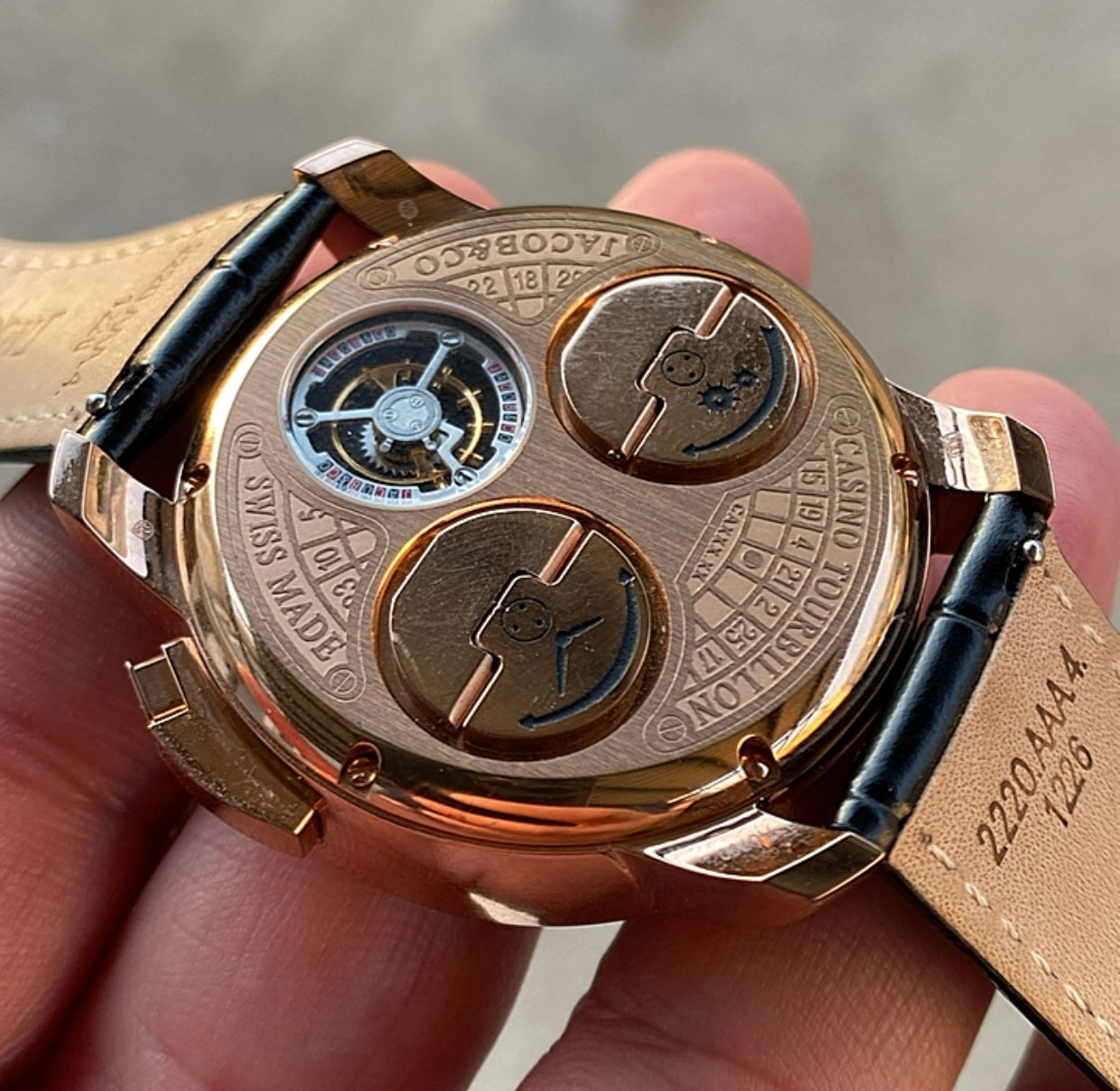 جاكوب آند كو كازينو دايموند - الساعة اعلى جودة مطابقة للاصل - اصدار محدود ماكينة سويسري و زفاير - توربيون داخلي