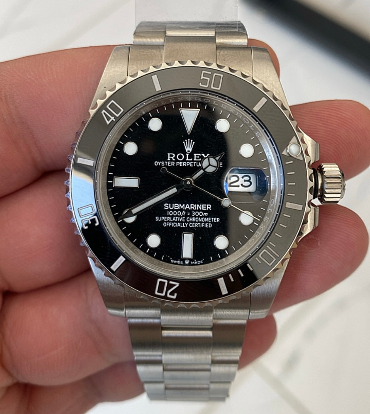 رولكس سابمارينر اسود ريفرنس جديد - كلين ماكينة سويسري و نفس المواد الخام متوفر قطععة مع كامل مرفقاتها