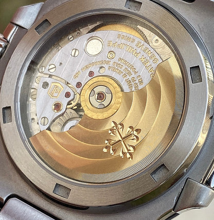 باتيك فيليب نوتلس ٥٧١١ كلين طبق الأصل - قطعة واحدة فقط