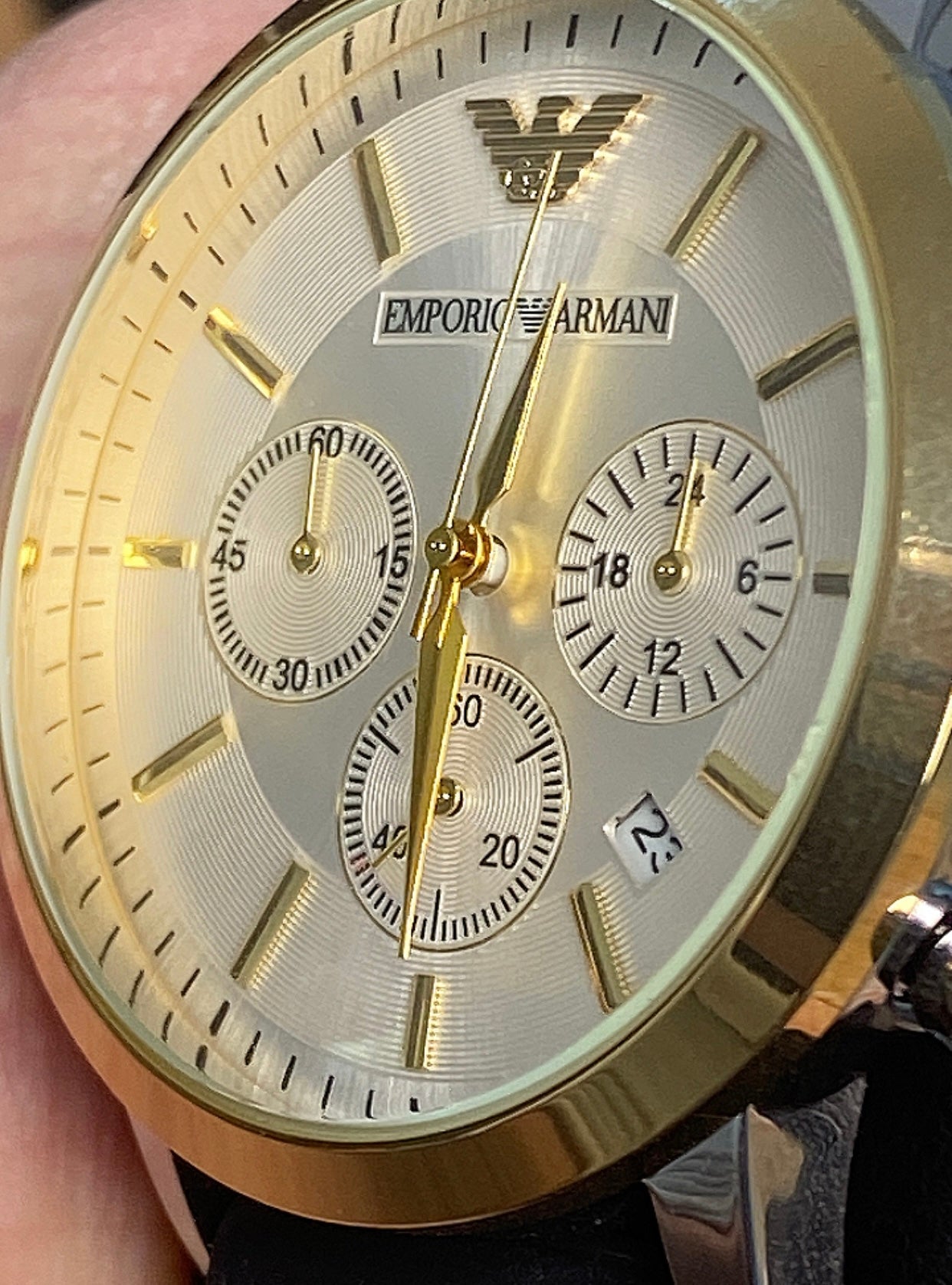 ساعة ارماني وارد امازون امريكا - متوفر خمس قطع فقط