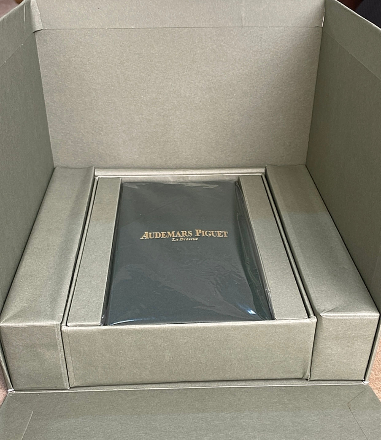 اي اوف شور روز جولد اصدار محدود كلين تايتل