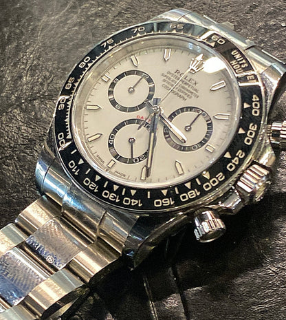 رولكس دايتونا باندا - كلين طبق الأصل و ماكينة سويسري نفس التعقيدات طبق الأصل كوزموجراف