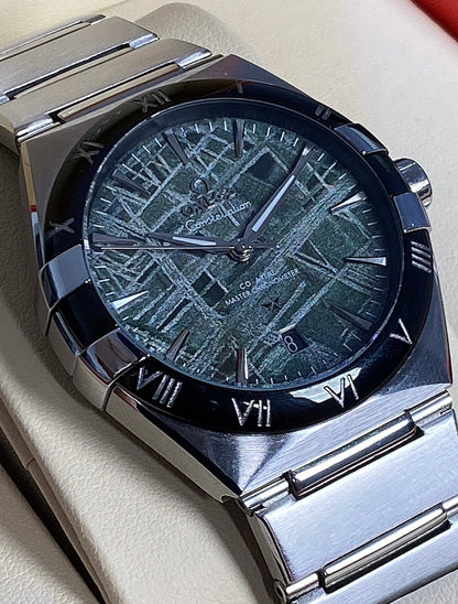 اوميجا كونستليشن كلين مستعملة بحالة الجديد