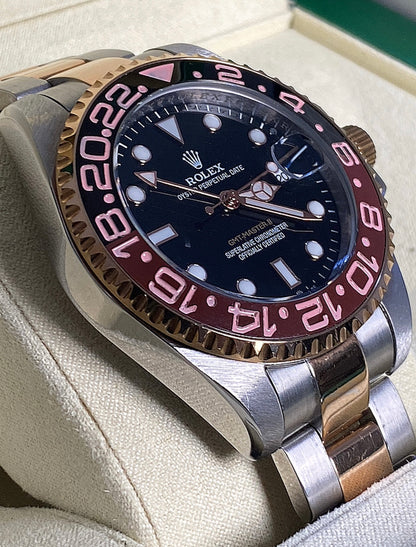 رولكس جي أم تي رووت بيير  اصدار ٢٠٢٤ جراند ماستر - مستعملة بحالة الجديد وياها حافظة جلد من رولكس