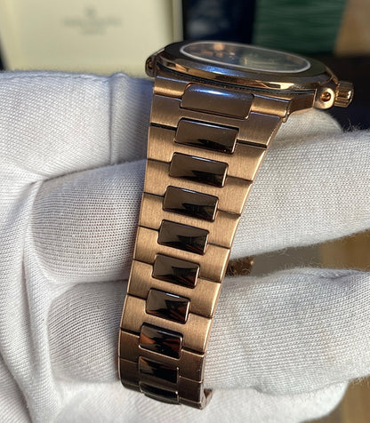 ‏patek philippe 5711- تطابق ١٠٠٪؜ ماكينة سويسري باتيك فيليب نوتليس كلين قطعه واحده