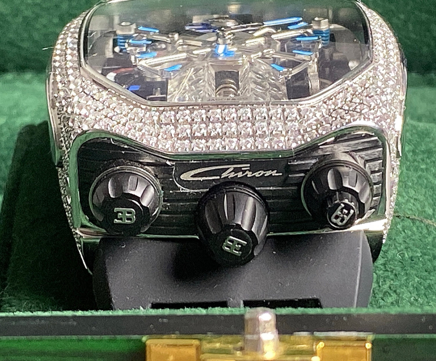 جاكوب اند كو بوجاتي ٢٠٢٥ فول دايموند - تشطيب الساعة عالي طبق الأصل - لوحدك لابسها في العراق