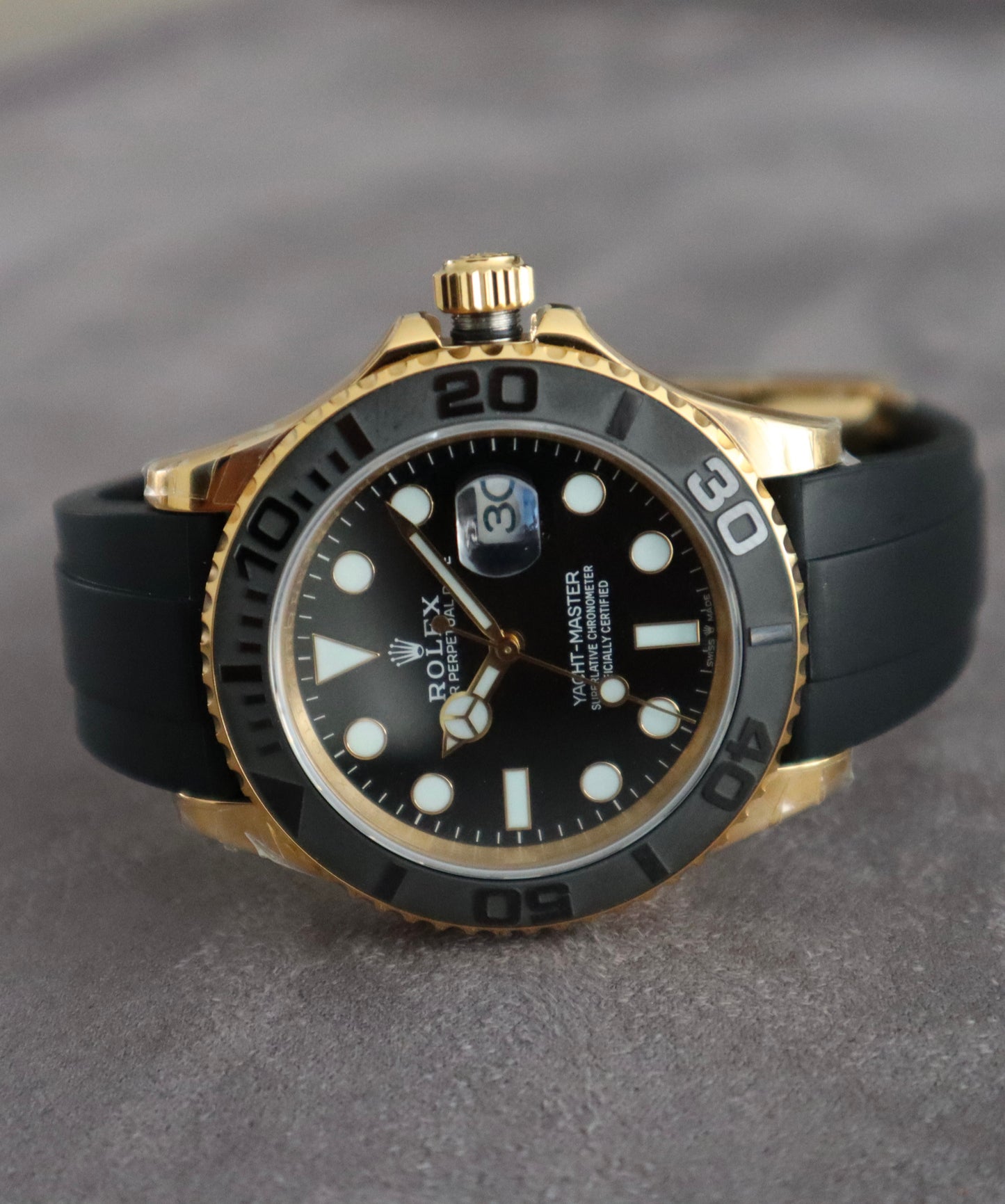 رولكس ياخت ماستر - الجودة مصنع كلين ماكينة سويسري (السعر بالاردني 550)