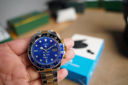 ساعه باتمان ذهبي الجيل الثالث + سماعات ماي بودز