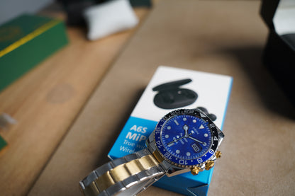 ساعه باتمان ذهبي الجيل الثالث + سماعات ماي بودز