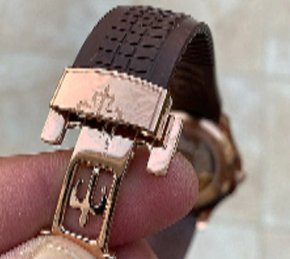 باتيك فيليب اكوا نوت روز جولد ستراب بني و مينا اومبريه- كلين طبق الاصل لا تميز