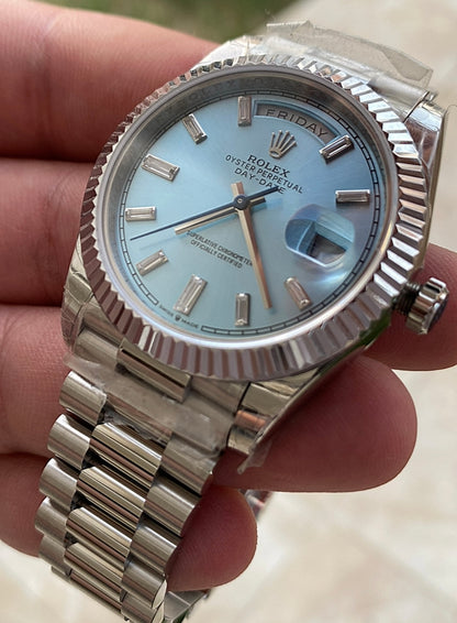 رولكس داي ديت مينا ايس بلو- كلين طبق الاصل لاتفرق - ماكينة مطابقة لرواكس الاصلية - سيريال حقيقي محفور عالساعة