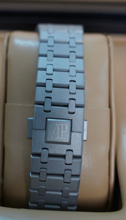 AP ROyal Oak 41 mm  - رويال اوك او سوبر كواليتي