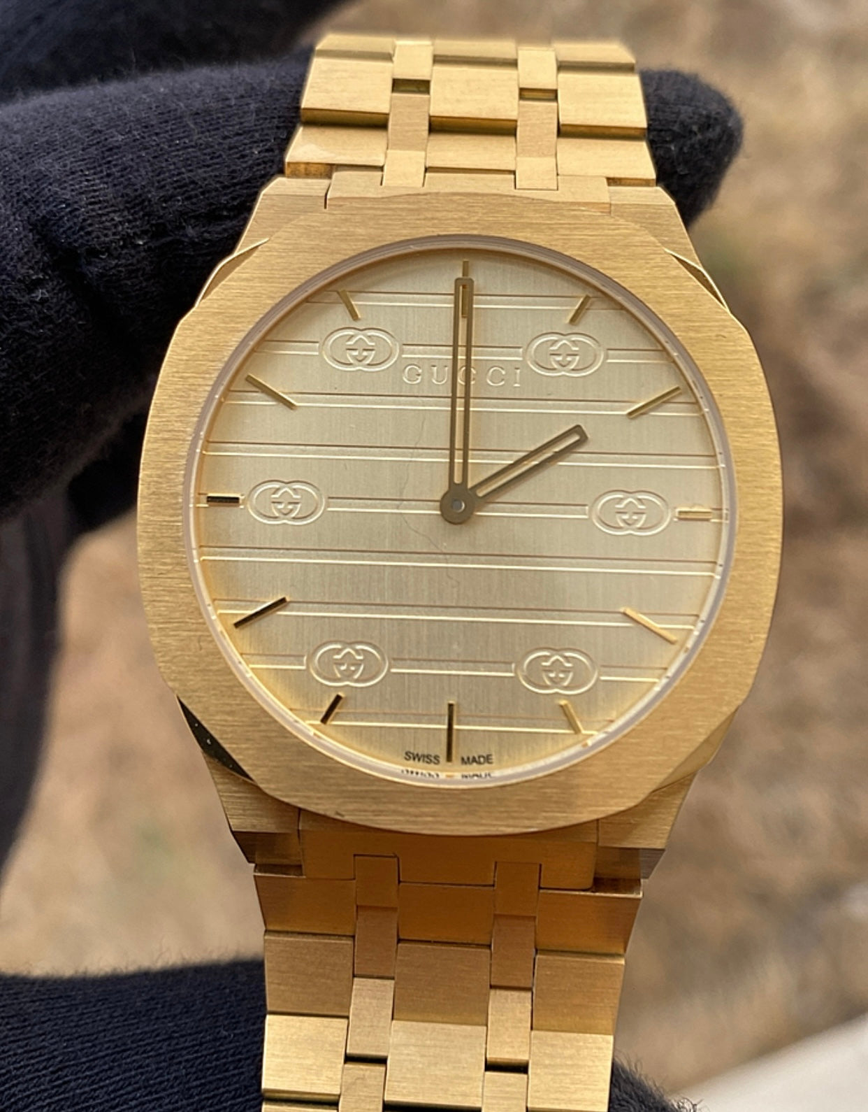 Gucci G-Timeless - جراند ماستر طبق الأصل و الوزن و الأبعاد