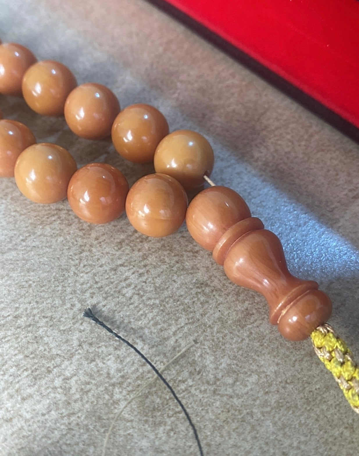 سبحة سندلوس حجر قديم اكثر من 20 سنة sS48