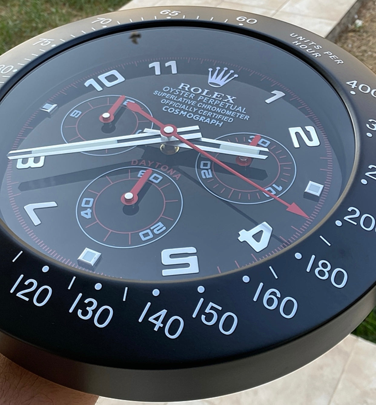 قسم رجال الاعمال - ساعة رولكس دايتونا ماكلرن  للحائط - صناعة يدوية للمينا  - ارقام لومينوس مثّل ساعة اليد الاصلية