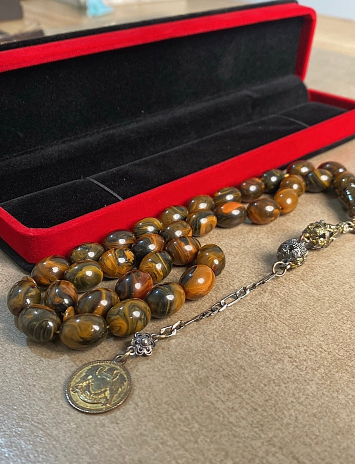 سبحة حجر سندلوس نقي ١٠٠٪؜  S19- متوفر قطعة واحدة من هذا التصميم