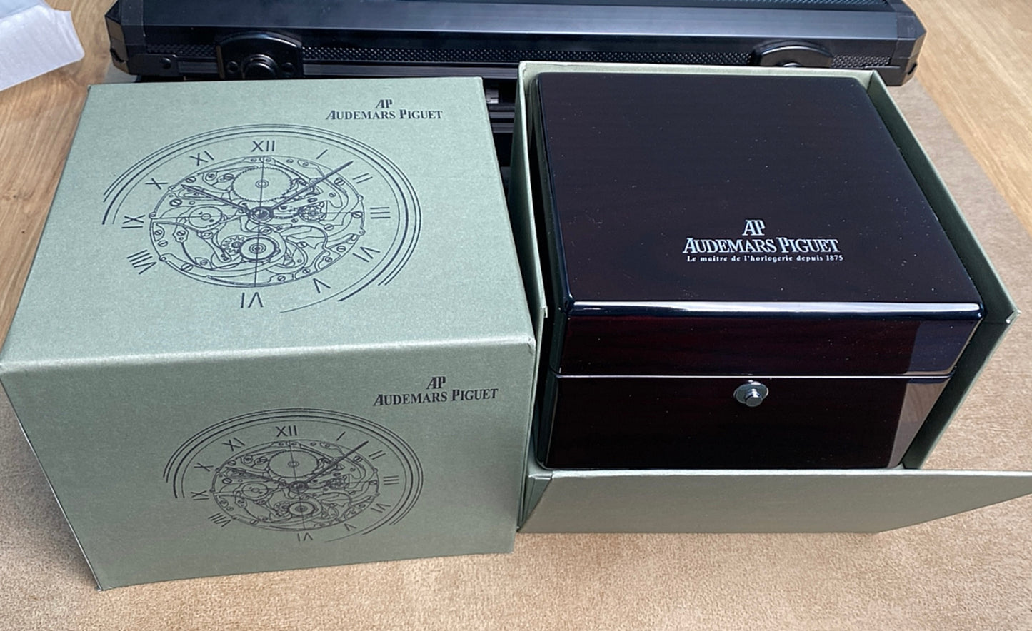 Audemars Pigue Royal Oak Skeleton 41 mm (كلين تايتل)