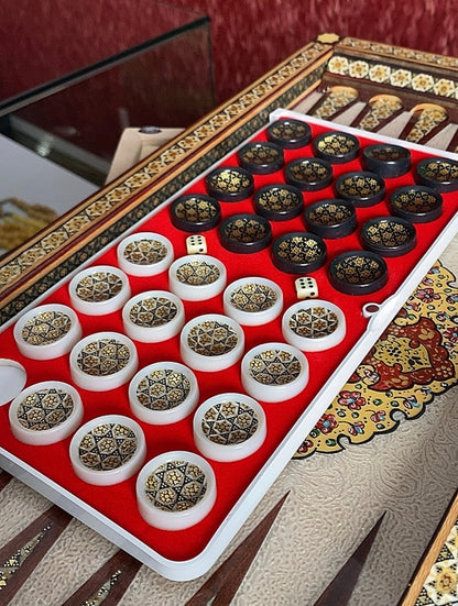 تحفة فنية صناعة يدوية - طاولي و شطرنج رسمة واحدة فقط يعني الحبة الوحيدة في العراق - احجار الطاولي و الشطرنج صناعة يدوي  بادق التفاصيل (t1)