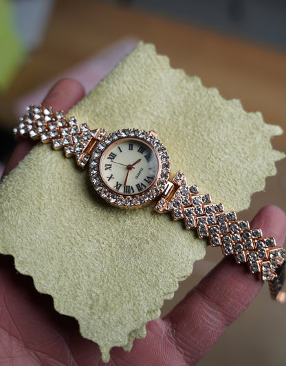 بكج عيد الحب ٦ هدايا في بكج واحد