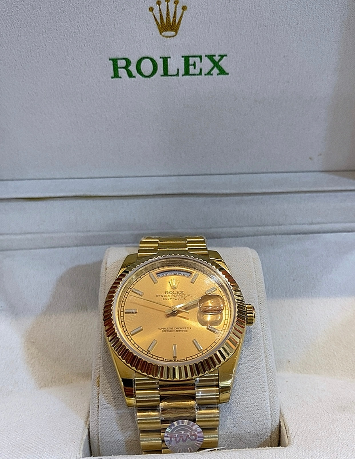 رولكس دايديت كلين فول يالو جولد - كلين طبق الأصل ماكينة سويسري  طلاء ذهب ١٨