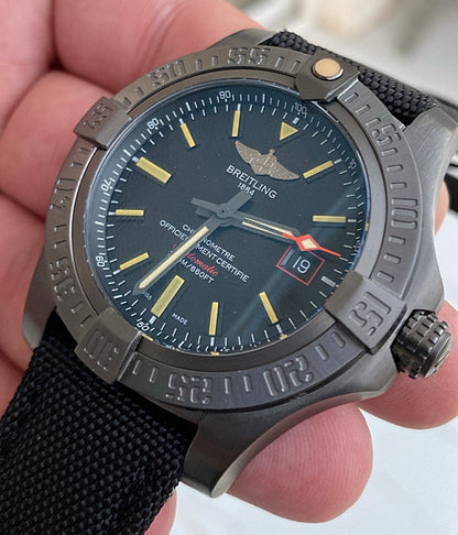 بريتلنج بلاك بيرد تيتانيو و سير كاربون فايبر - كلين طبق الأصل ماكينة سويسري - الساعة اصدار خاص متوفر قطعة واحدة