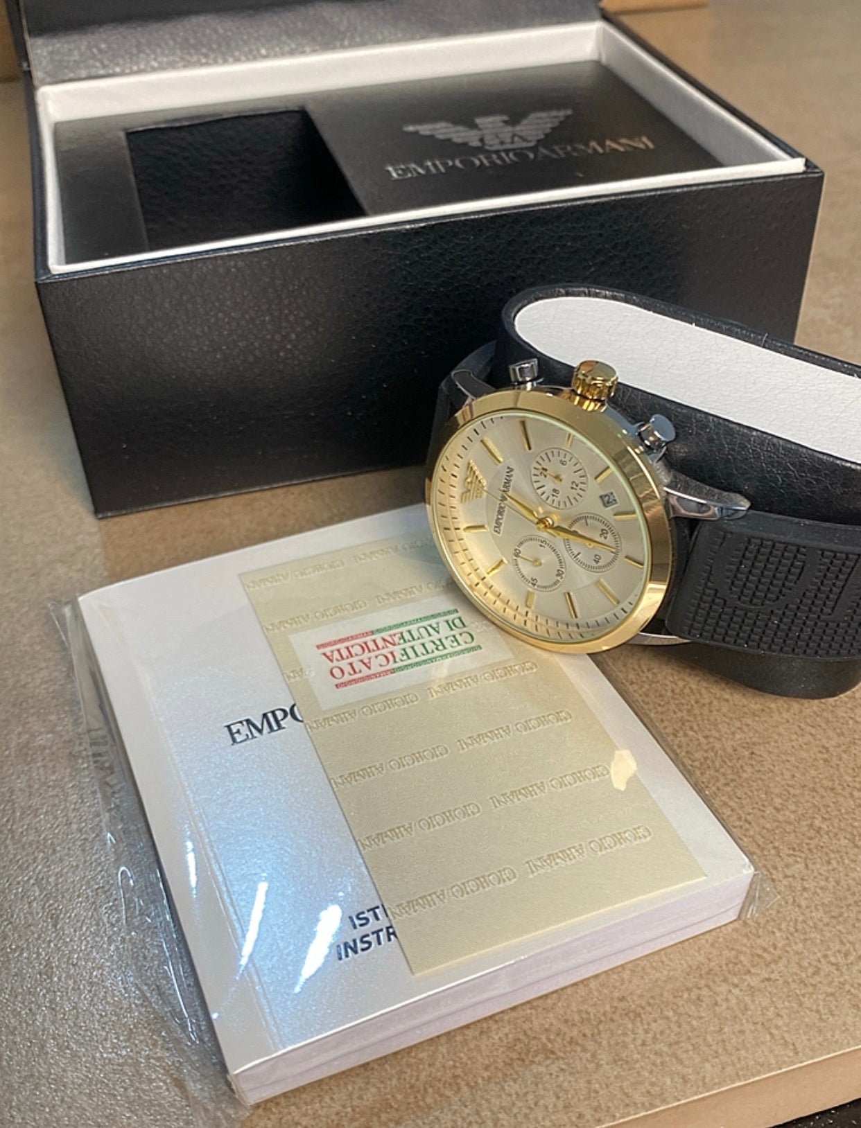 ساعة ارماني وارد امازون امريكا - متوفر خمس قطع فقط