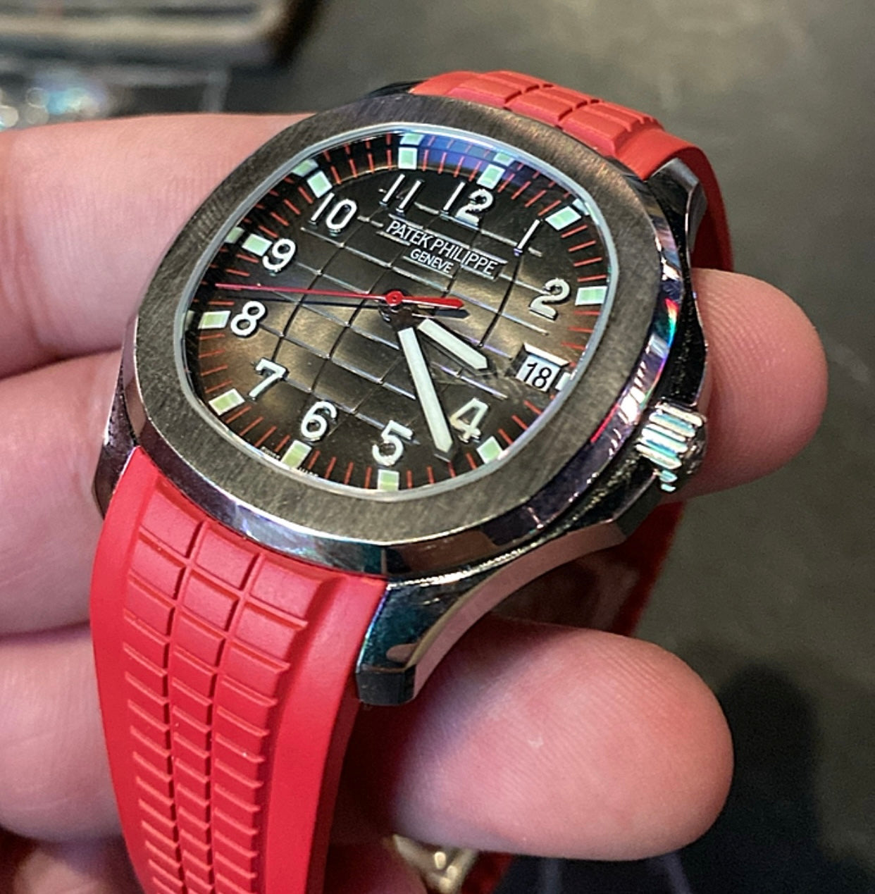 باتيك فيليب تكوا نوت ستراب احمر طبق الأصل (صور حقيقية دون تعديل)