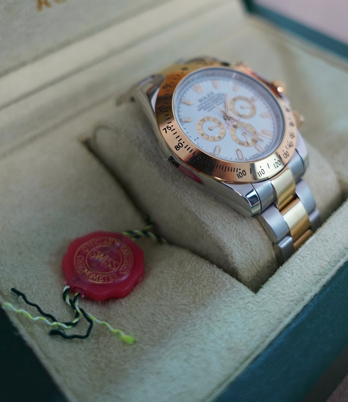40 mm رولكس دايتونا ابيض و ذهبي سوبر كواليتي