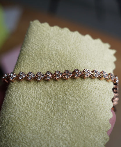 بكج عيد الحب ٦ هدايا في بكج واحد