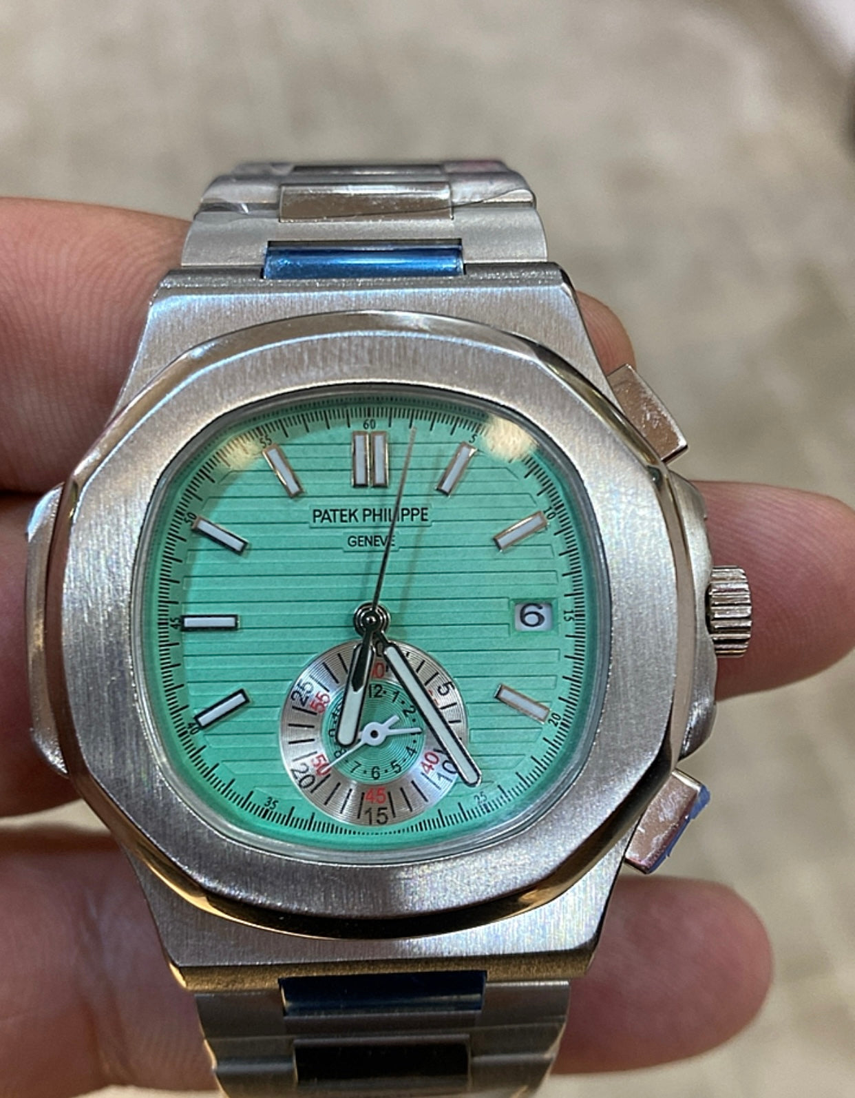 باتيك فيليب نوتلس تيفاني كرونوجراف- جراند ماستر متوفر حبة واحدة