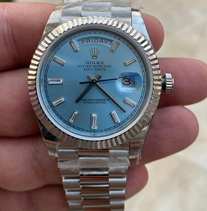 رولكس داي ديت مينا ايس بلو- كلين طبق الاصل لاتفرق - ماكينة مطابقة لرواكس الاصلية - سيريال حقيقي محفور عالساعة