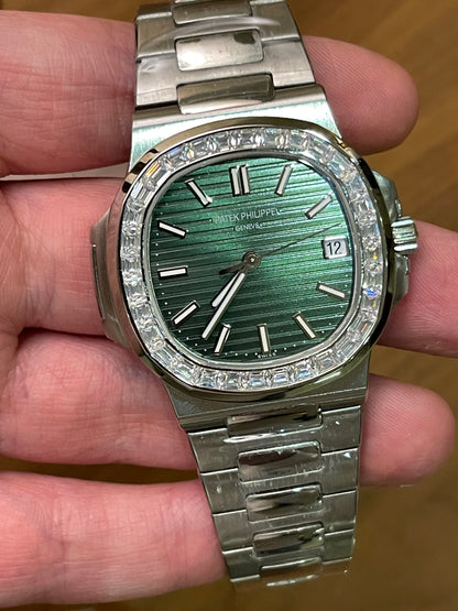 باتيك فيليب نوتلس نادرة جداً- مينا زيتوني بيزيل اوليڤ  زيتوني طبق الاصل اعلى جودة