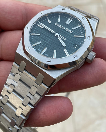 اوديمار بيغيه كلين طبق الأصل - الساعة اصدار خاص بمناسبة اصدار الساعة- متوفر حبة