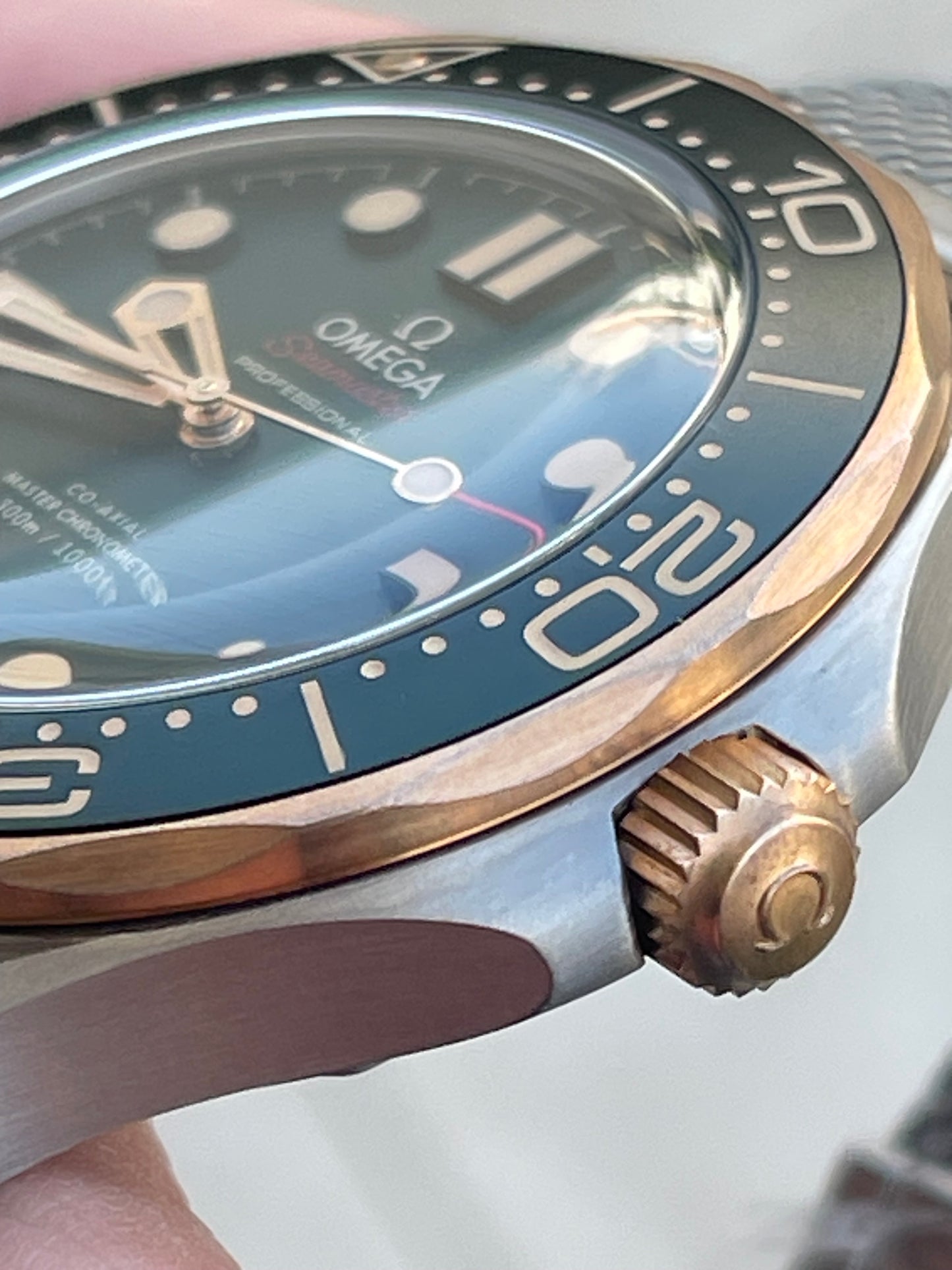 Omega sea master كلين طبق الأصل نسبه التطابق ١٠٠ بالمية تيتانيوم